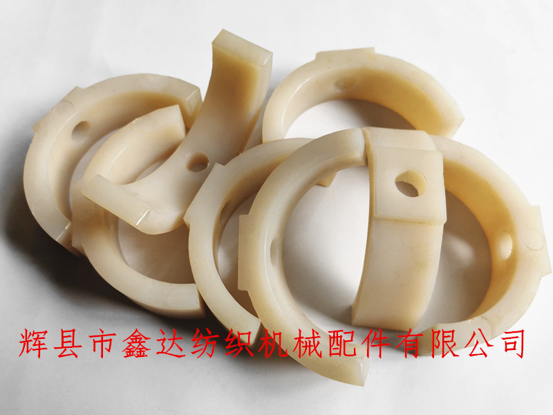 織布機上下?lián)懿媾浼?/></p><p>織布機撥叉,尼龍撥叉,上撥叉,下?lián)懿媸抢鲜接兴罂棽紮C的通用配件，可以相互借用，離合式啟動可以省電，方便擋車工人開機操作，有效穩(wěn)定織布機開機過程中對機件的沖擊力度，適合初期學(xué)習(xí)織布的工人使用。</p><p><img src=