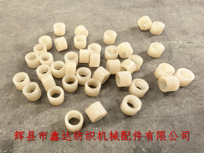 SJ-24尼龍?zhí)?/></p><p>SJ-P-III型機外送經(jīng)裝置是安裝在織布機手輪側(cè)織機墻板外側(cè)的送經(jīng)機械結(jié)構(gòu)，主要用于控制經(jīng)紗的輸送快慢和保持織機運轉(zhuǎn)時經(jīng)紗的張力勻稱。</p><p><img src=